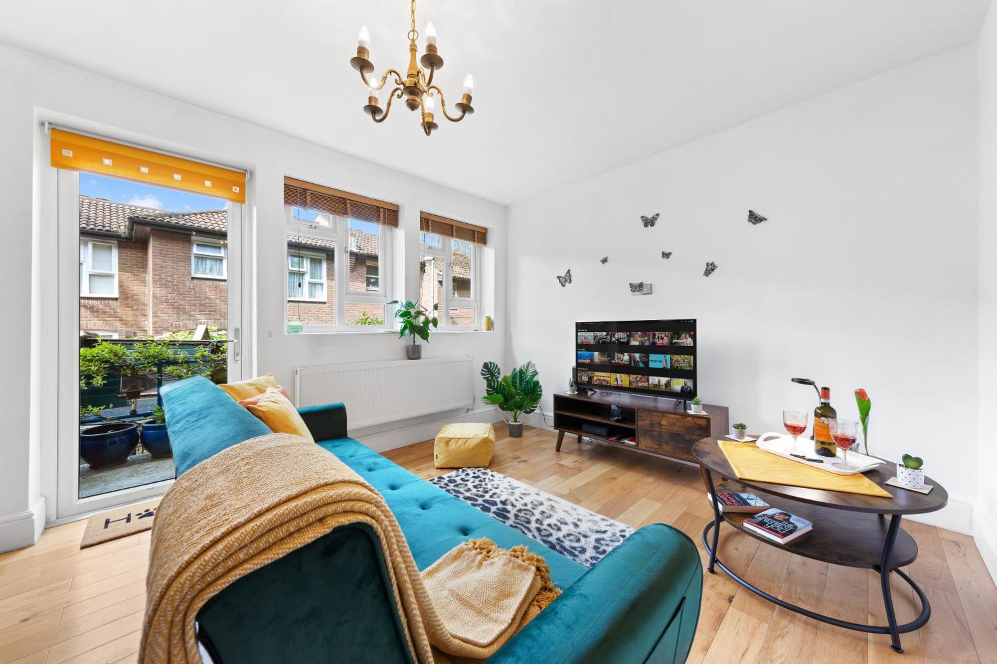 Clapham Serenity Garden Retreat With Free Parking Лондон Екстериор снимка