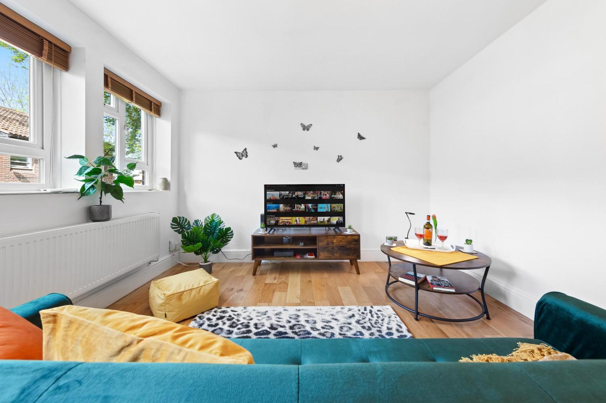 Clapham Serenity Garden Retreat With Free Parking Лондон Екстериор снимка