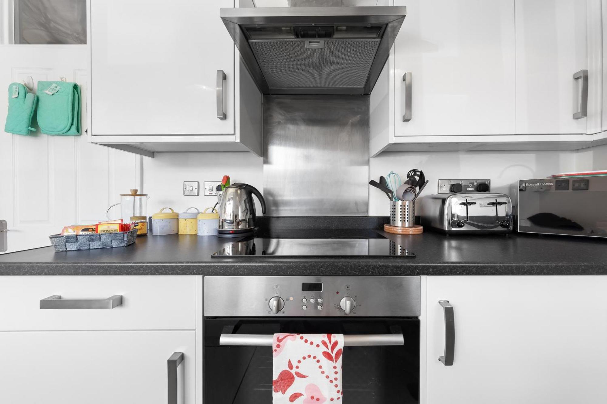 Clapham Serenity Garden Retreat With Free Parking Лондон Екстериор снимка