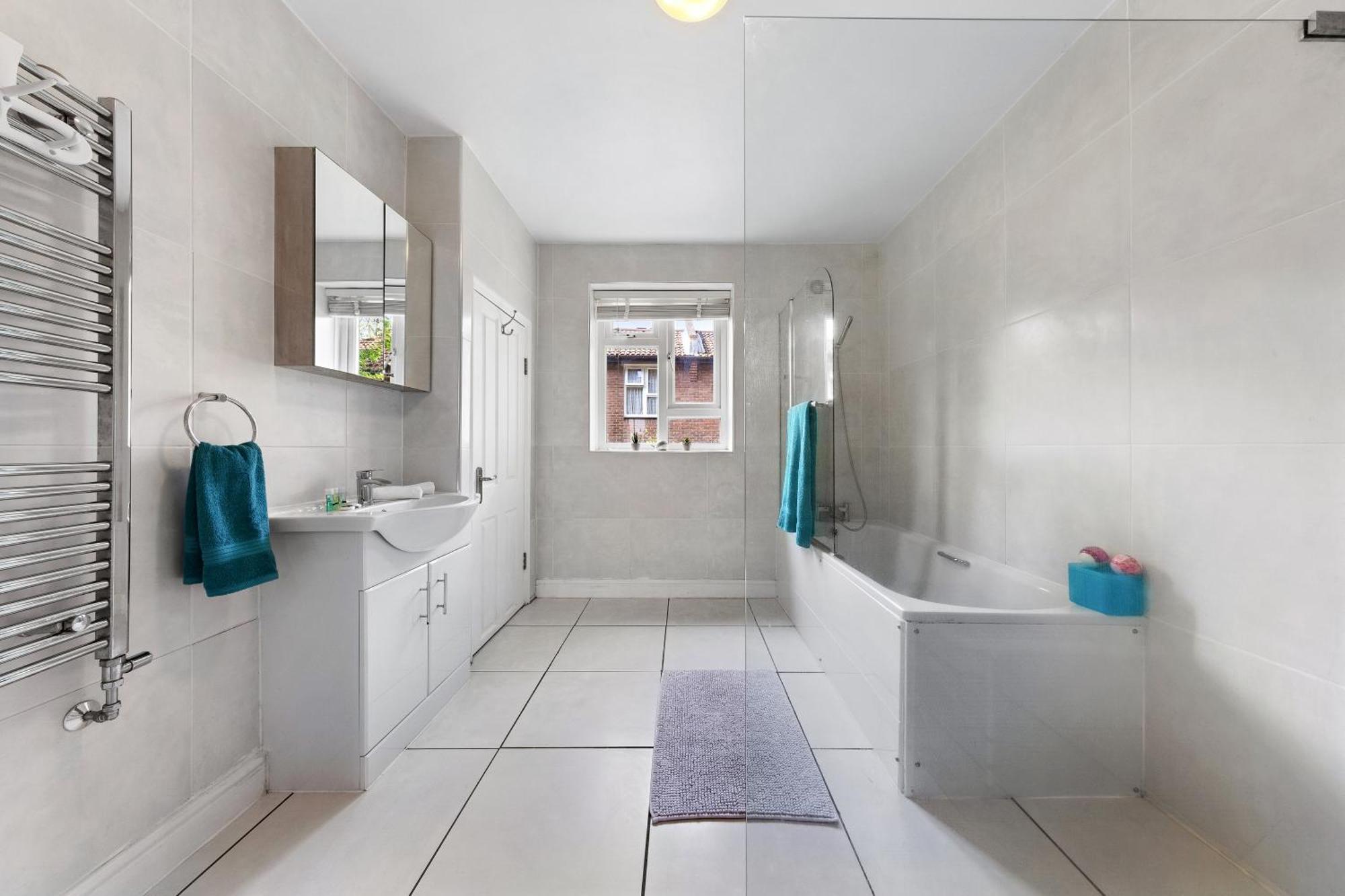 Clapham Serenity Garden Retreat With Free Parking Лондон Екстериор снимка