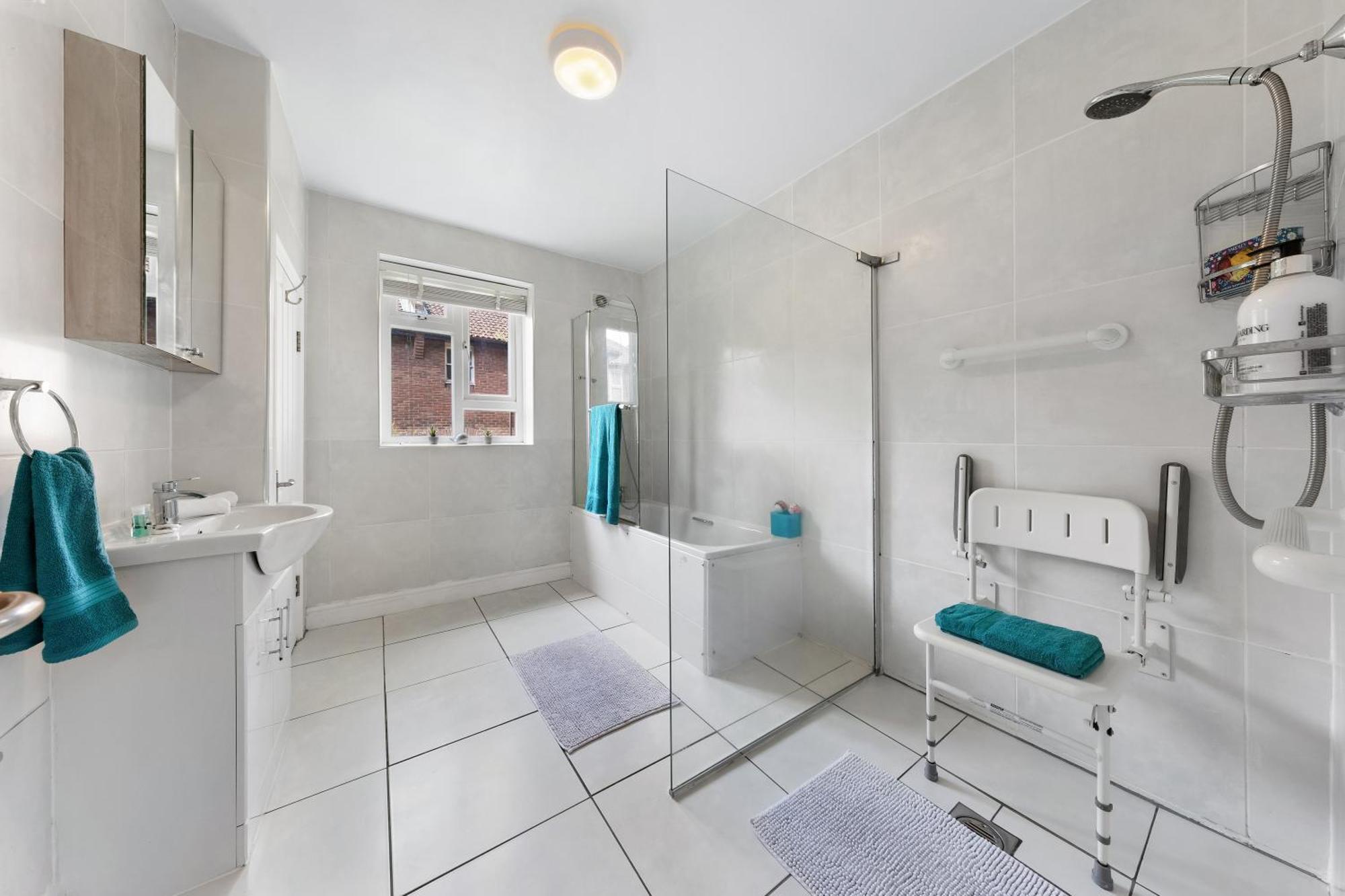 Clapham Serenity Garden Retreat With Free Parking Лондон Екстериор снимка