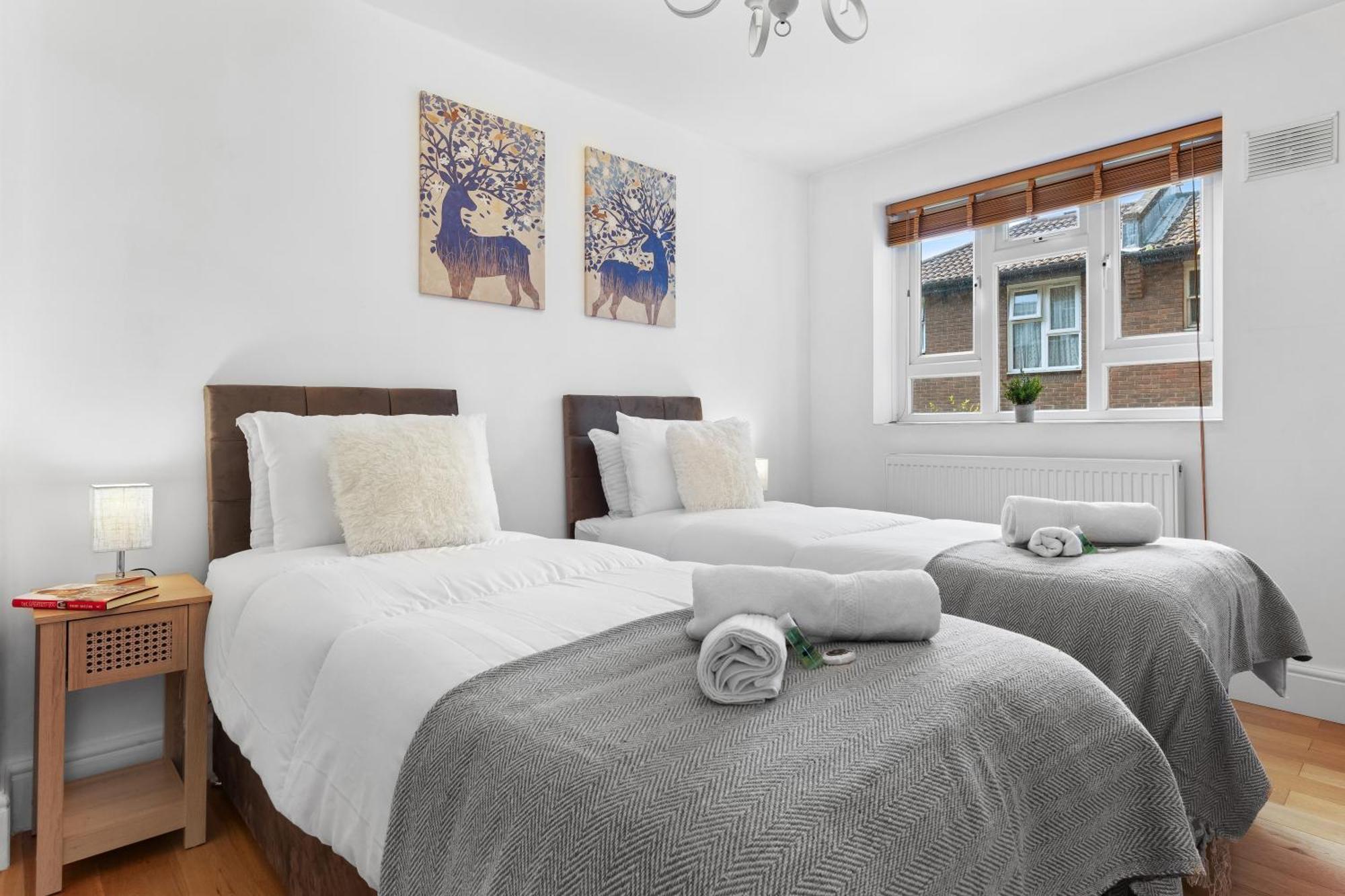 Clapham Serenity Garden Retreat With Free Parking Лондон Екстериор снимка