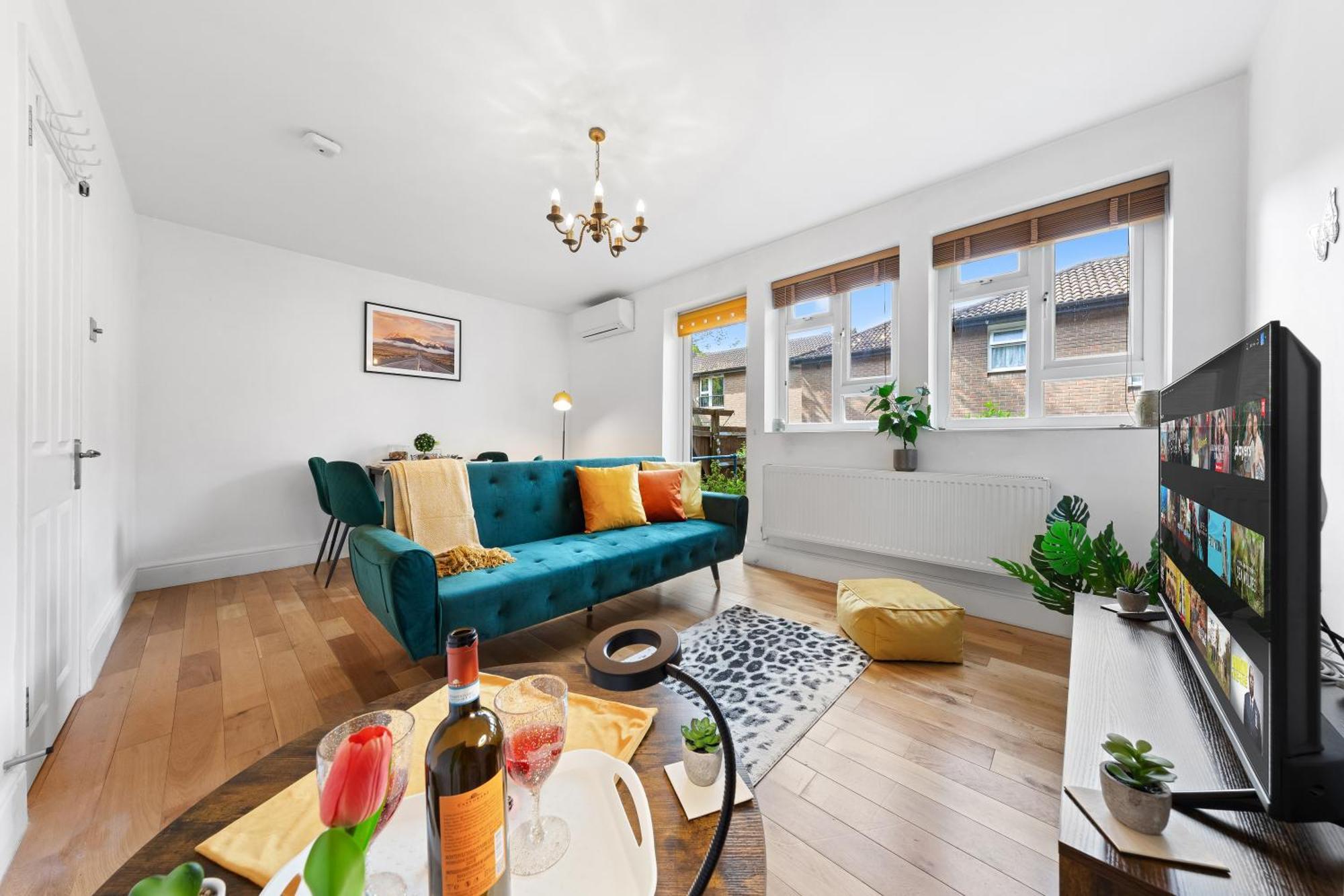Clapham Serenity Garden Retreat With Free Parking Лондон Екстериор снимка