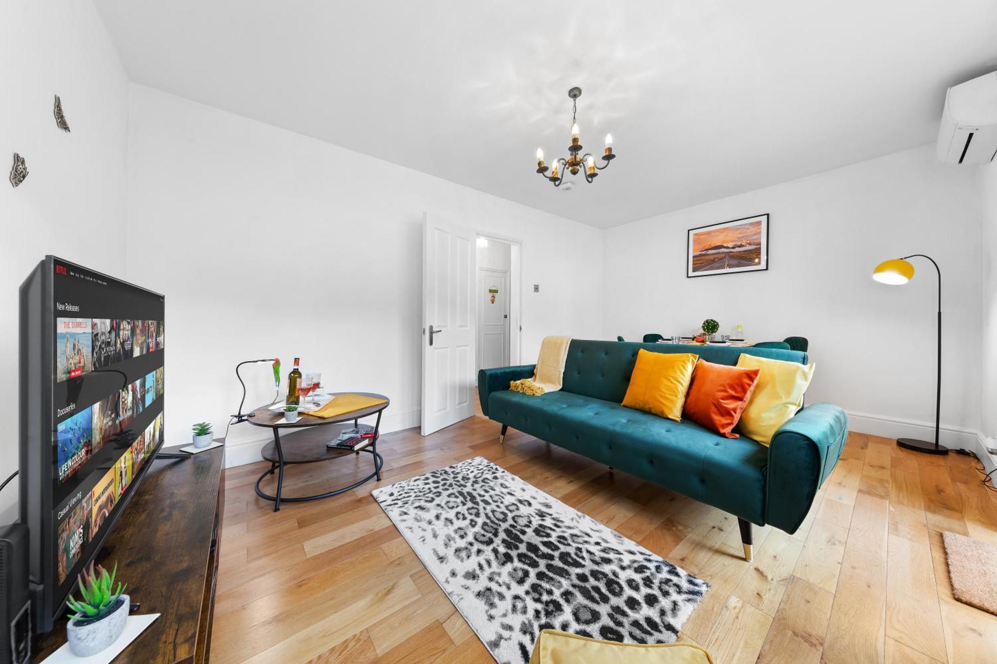 Clapham Serenity Garden Retreat With Free Parking Лондон Екстериор снимка